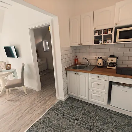 בית הארחה Elisoria Superiors צ'רסגטומאי