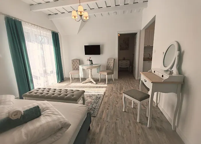 Elisoria Superiors צ'רסגטומאי