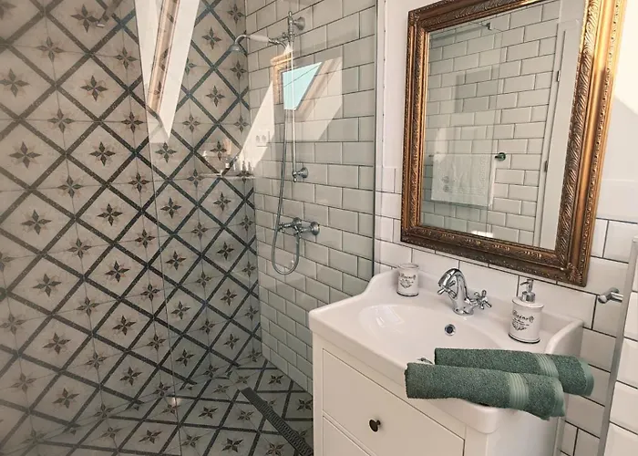 Elisoria Superiors בית הארחה צ'רסגטומאי